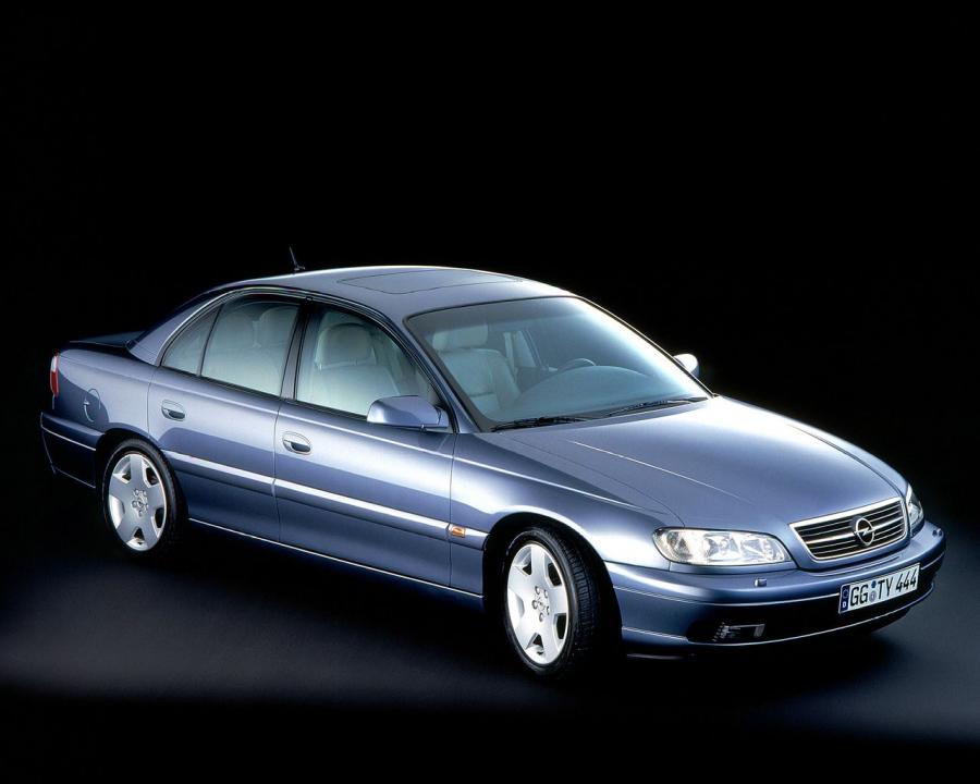  Opel Omega 1999 года  (фото 7 из 30)